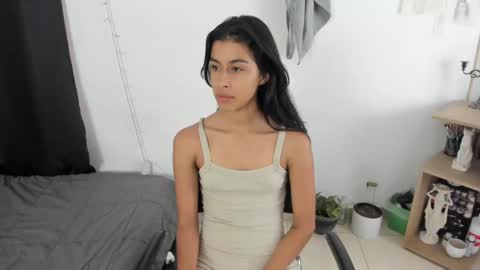 Snapshot of mazikeen_18 chatting on 18, 12, 2024 mazikeen_18 online show from 18, 12, 2024
