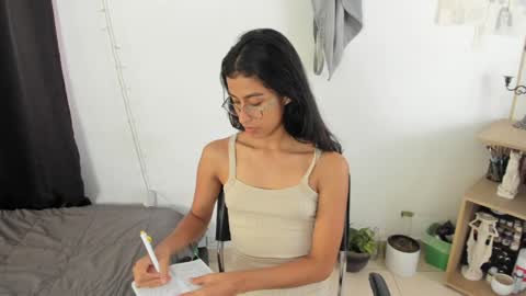 Snapshot of mazikeen_18 chatting on 18, 12, 2024 mazikeen_18 online show from 18, 12, 2024