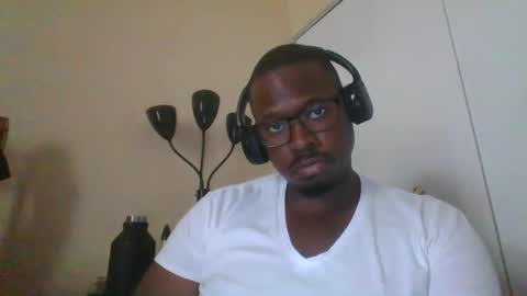 Snapshot of mbsupreme chatting on 21, 9, 2025 Mark online show from 21, 9, 2025