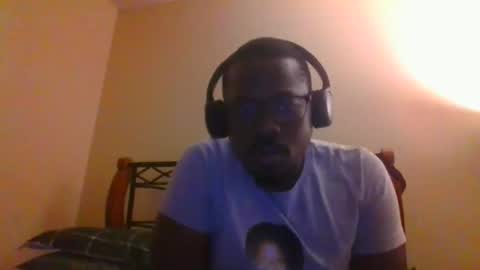 Snapshot of mbsupreme chatting on 13, 10, 2025 Mark online show from 13, 10, 2025