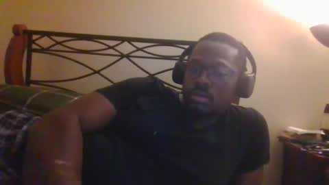 Snapshot of mbsupreme chatting on 5, 11, 2025 Mark online show from 5, 11, 2025