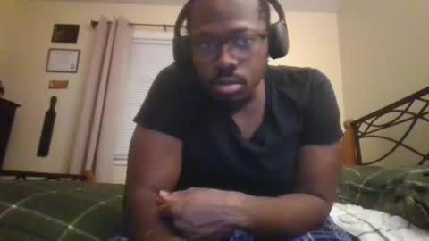 Snapshot of mbsupreme chatting on 11, 11, 2025 Mark online show from 11, 11, 2025