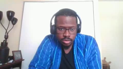 Snapshot of mbsupreme chatting on 11, 11, 2025 Mark online show from 11, 11, 2025