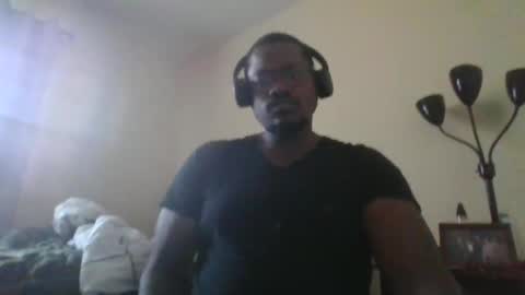 Snapshot of mbsupreme chatting on 18, 11, 2025 Mark online show from 18, 11, 2025