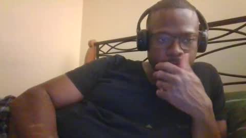 Snapshot of mbsupreme chatting on 19, 11, 2025 Mark online show from 19, 11, 2025