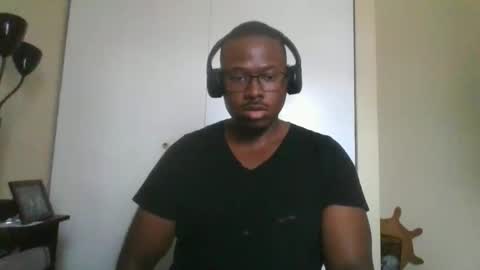 Snapshot of mbsupreme chatting on 20, 11, 2025 Mark online show from 20, 11, 2025