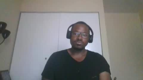 Snapshot of mbsupreme chatting on 4, 12, 2025 Mark online show from 4, 12, 2025