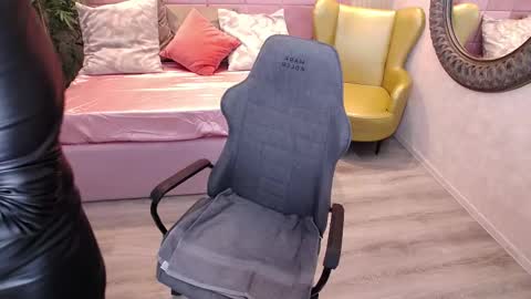 meamandax online show from 14, 10, 2025