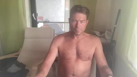 Snapshot of medeinoe chatting on 2, 6, 2026 medeinoe online show from 2, 6, 2026