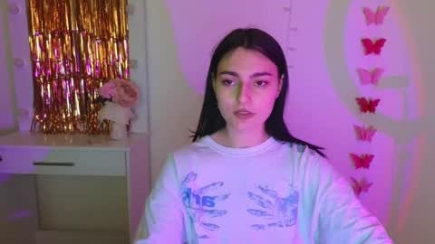 Dina online show from 9, 3, 2025