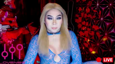 THE QUEEN ALPHA   Queen Medusa Prey online show from 20, 12, 2025