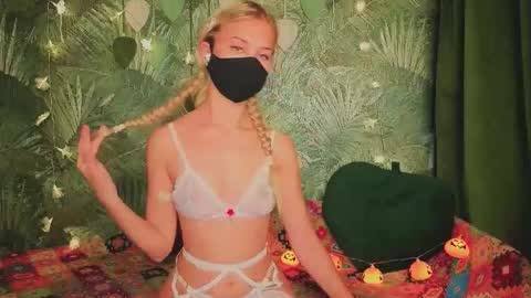 meeeewmeeeeow online show from 29, 10, 2025