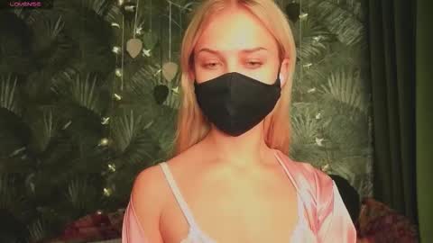 meeeewmeeeeow online show from 18, 11, 2025