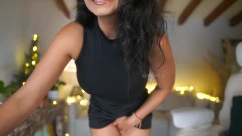 Snapshot of meegan1 chatting on 14, 12, 2024 Andrea online show from 14, 12, 2024