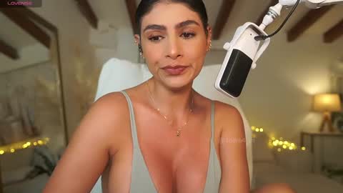 Snapshot of meegan1 chatting on 2, 3, 2025 Andrea online show from 2, 3, 2025