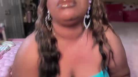 Snapshot of meetsouthernpeach chatting on 5, 4, 2026 Southern Peach online show from 5, 4, 2026