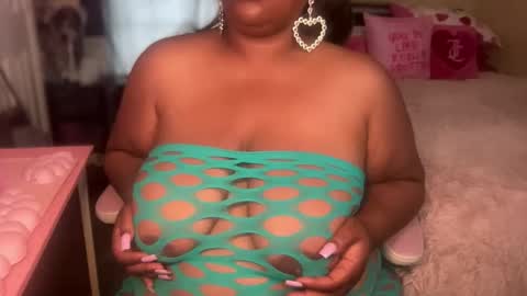 Snapshot of meetsouthernpeach chatting on 18, 5, 2026 Southern Peach online show from 18, 5, 2026