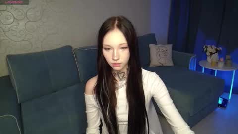 Snapshot of mefwhore chatting on 30, 11, 2025 mefwhOre online show from 30, 11, 2025