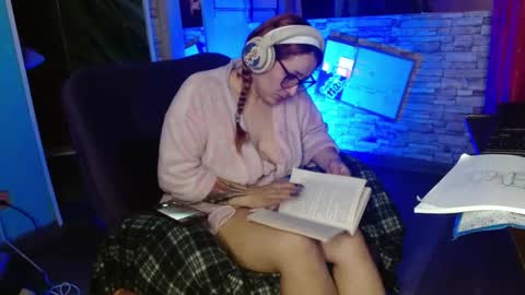 megan online show from 23, 11, 2025