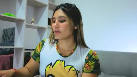 Snapshot of megaan0 chatting on 17, 11, 2025 sofi online show from 17, 11, 2025