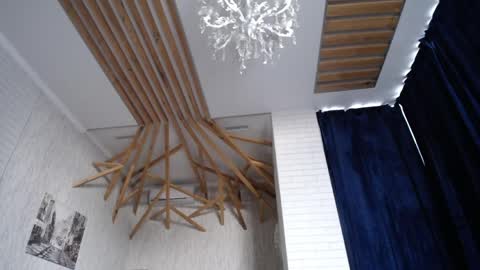 Max online show from 9, 4, 2026