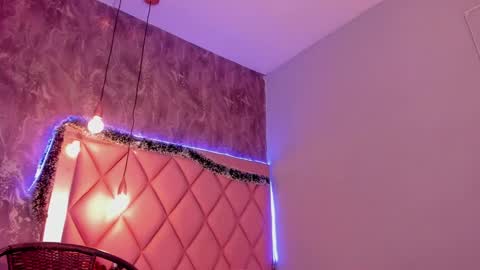 Snapshot of megan_and_clohe chatting on 26, 12, 2024 M E G A N online show from 26, 12, 2024