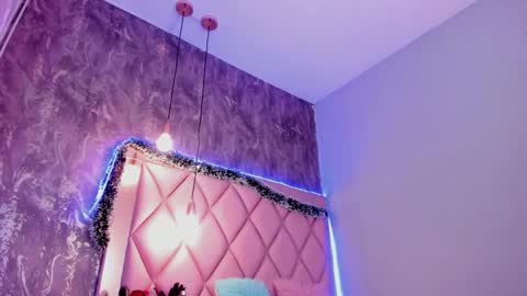 Snapshot of megan_and_clohe chatting on 27, 12, 2024 M E G A N online show from 27, 12, 2024