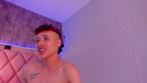 Snapshot of megan_and_clohe chatting on 4, 1, 2025 M E G A N online show from 4, 1, 2025