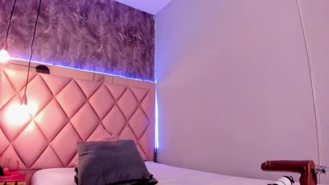 Snapshot of megan_and_clohe chatting on 25, 1, 2025 M E G A N online show from 25, 1, 2025