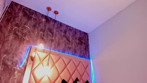 Snapshot of megan_and_clohe chatting on 20, 2, 2025 M E G A N online show from 20, 2, 2025