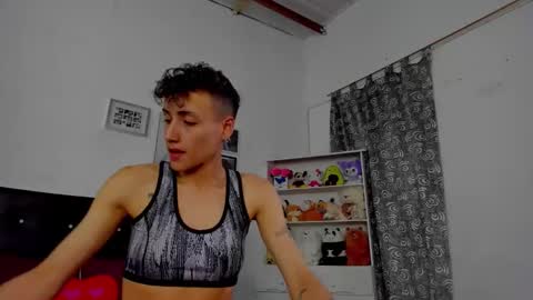 Snapshot of megan_and_clohe chatting on 15, 12, 2025 M E G A N online show from 15, 12, 2025