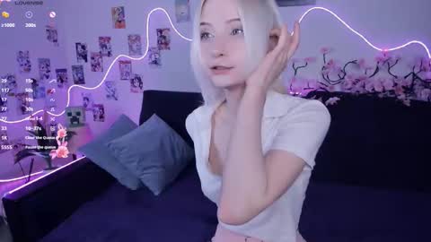 Megan and Anna online show from 4, 12, 2025