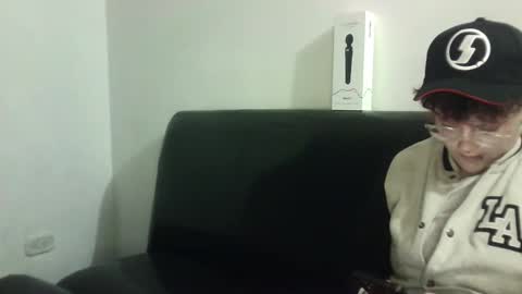 Megan and sophi online show from 8, 2, 2025