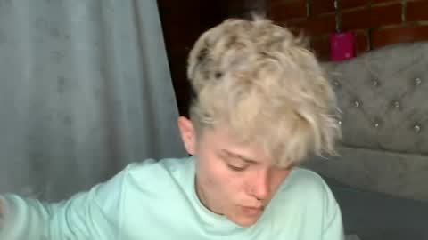Megan and sophi online show from 16, 6, 2026