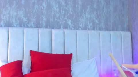 Carolina Paez online show from 7, 2, 2025