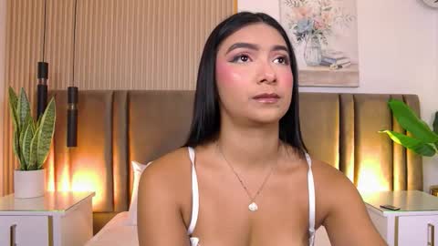 Carolina Paez online show from 12, 1, 2026