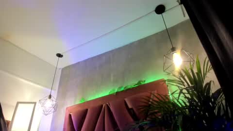    online show from 15, 2, 2025