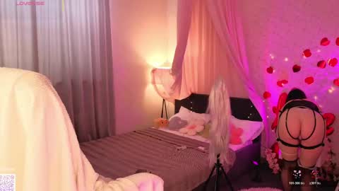 Megan Nelson online show from 10, 5, 2026