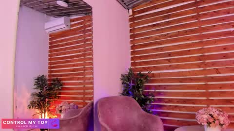 megan_raiin online show from 2, 12, 2025