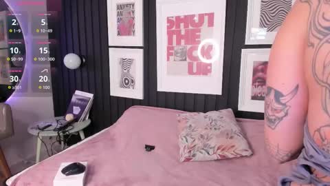 Snapshot of megan_tattoo chatting on 9, 11, 2025 Megan online show from 9, 11, 2025