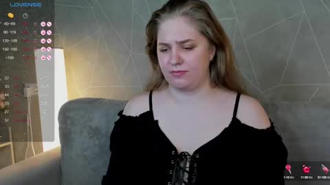 Megan Mon Fri  1600-2200pm Tue Wen Sat 0900-1600pm online show from 27, 1, 2025