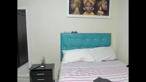 megan        online show from 30, 9, 2025