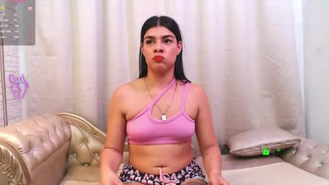 Snapshot of meganmistress_ chatting on 17, 1, 2025 MeganM online show from 17, 1, 2025