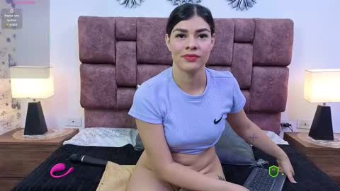 Snapshot of meganmistress_ chatting on 11, 10, 2025 MeganM online show from 11, 10, 2025