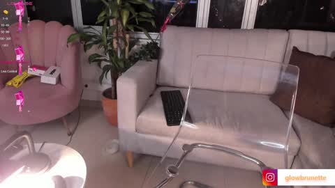 Snapshot of megann__sweet chatting on 9, 3, 2025 Mara online show from 9, 3, 2025