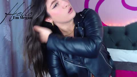 Im Megan Please do not demand a show without first tiping  Thank you online show from 31, 12, 2024