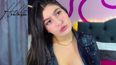 Im Megan Please do not demand a show without first tiping  Thank you online show from 10, 1, 2025