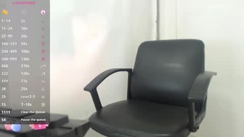 i am megan seduce me and lets fulfill all our naughty thoughts boss. model indepent online show from 28, 1, 2025