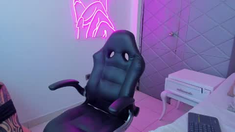 Megan Presley online show from 6, 4, 2026