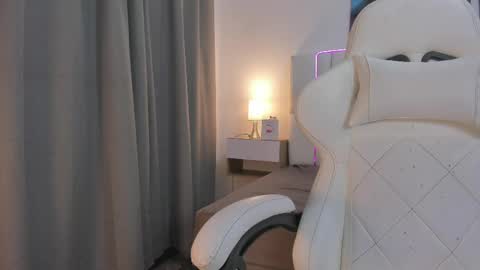Megan Queen online show from 13, 5, 2026